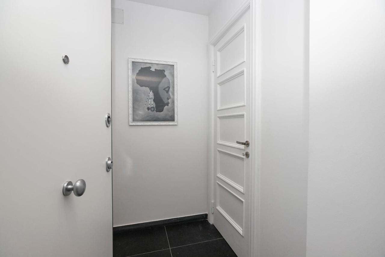 Real Italian Estate - Luxury Black&White Genua Exterior foto